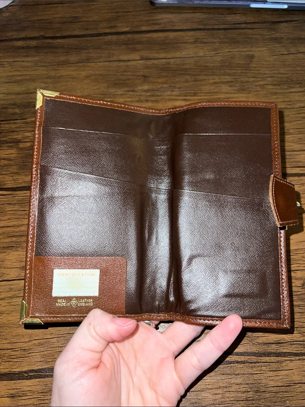 Vintage Genuine Brown Leather Made in England Wallet-‎ OS